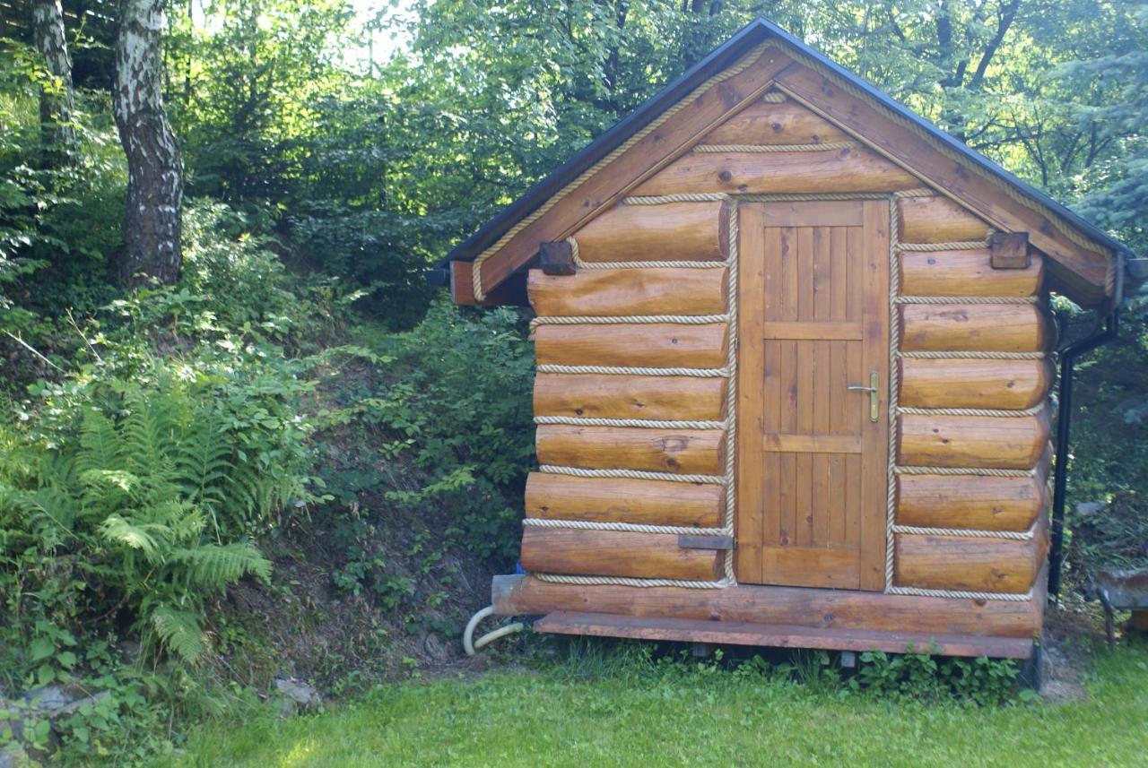 Chata Pachnaca Lasem Andrychów Exterior foto